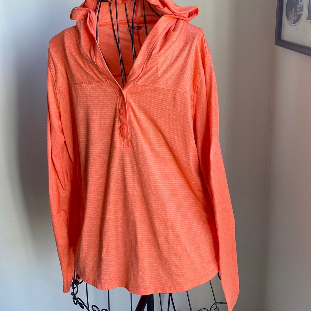 Marmot size medium three button pullover top.